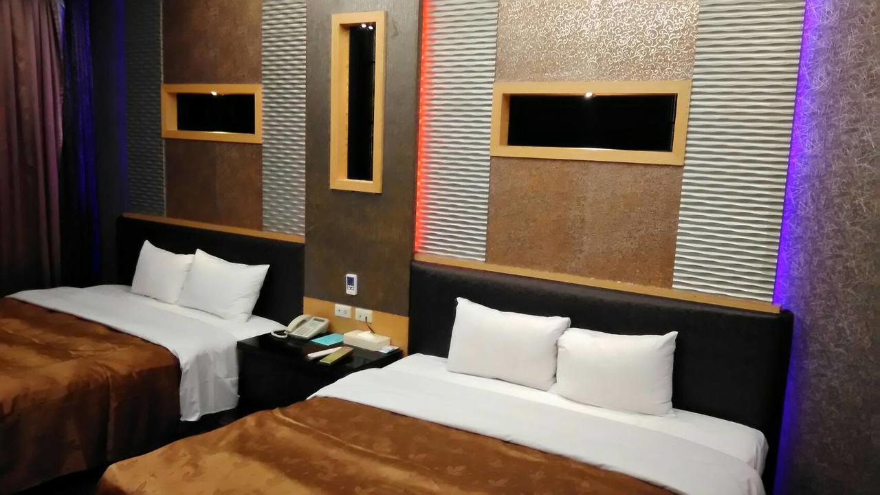 Michelle Motel Taichung Exterior photo